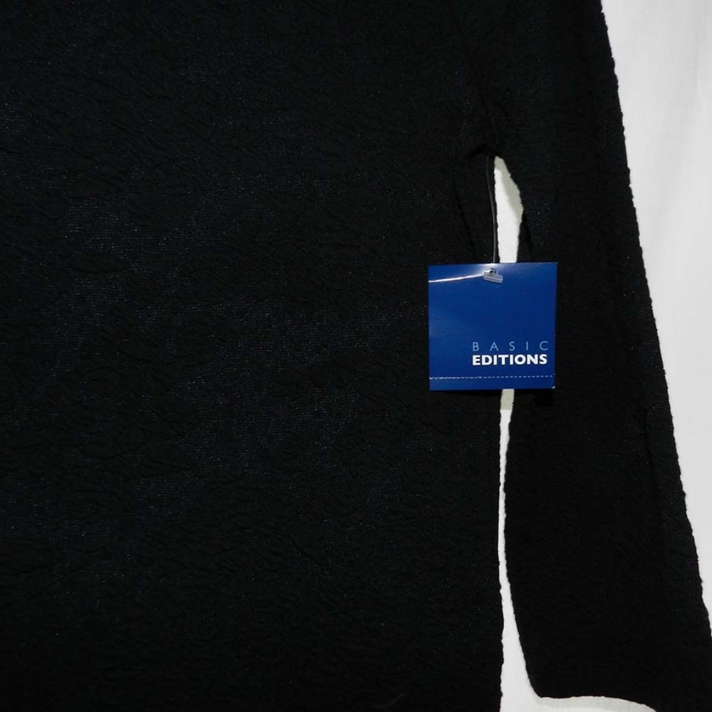 Basic Editions Women S Black LS Roses Pattern Top - Picture 3 of 10